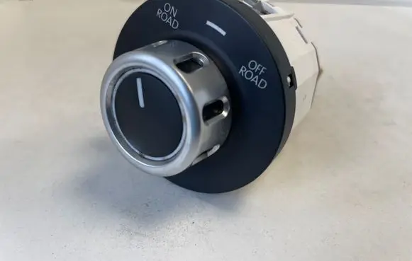Volkswagen Touareg II Differential lock switch 