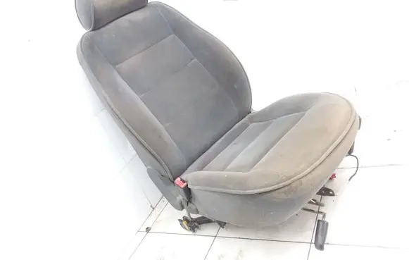 Audi A4 S4 B5 8D Front driver seat 