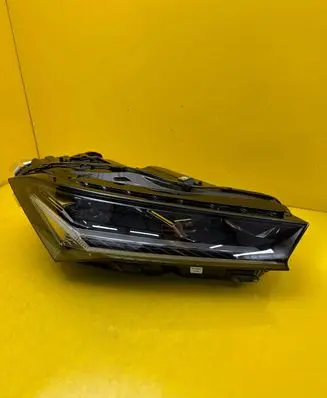 Skoda Superb B9 Headlight/headlamp 3P1941016A