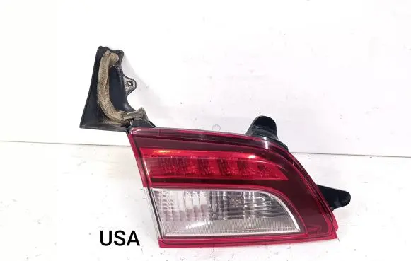 Subaru Outback (BS) Tailgate rear/tail lights 946073