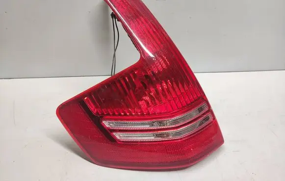 Rear/tail lights