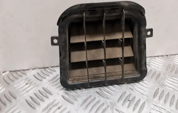 Audi A4 S4 B8 8K Quarter panel pressure vent 8K0819181A