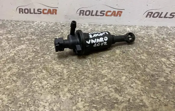 Opel Vivaro Clutch master cylinder 8200506490