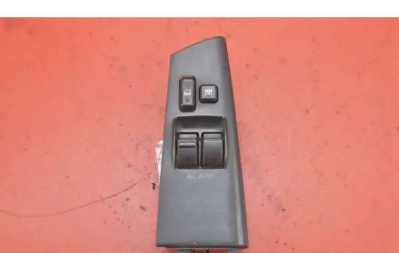 Toyota Corolla E120 E130 Electric window control switch 84820-02111