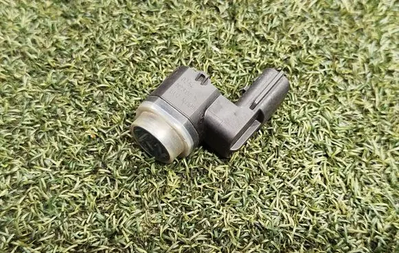 Opel Vivaro Parking PDC sensor 284428691R 2404150627