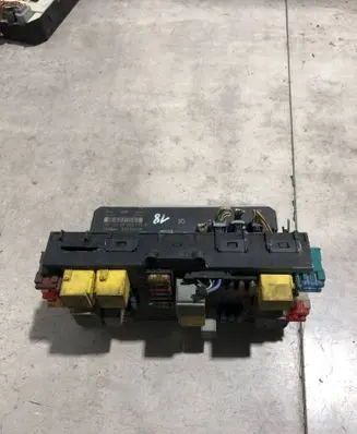 Mercedes-Benz Vito Viano W639 Fuse module 6395450301