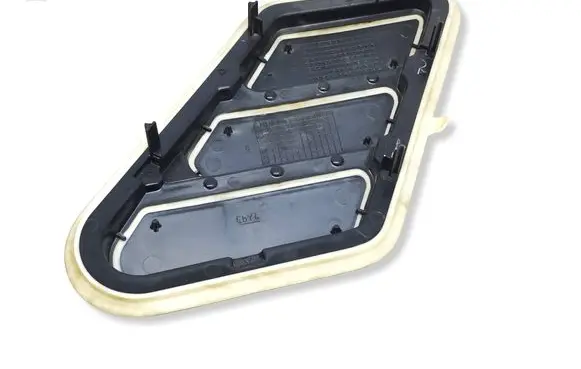 Peugeot Partner III Quarter panel pressure vent 9818354180 87878U03