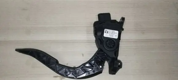 Audi A4 S4 B8 8K Accelerator throttle pedal 8K1723523A