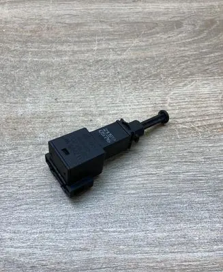 Skoda Favorit Forman (785) Brake pedal sensor switch 1J0945511A