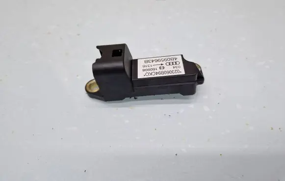 Audi A6 S6 C5 4B Airbag deployment crash/impact sensor 4B0959643B 023060B94CK0