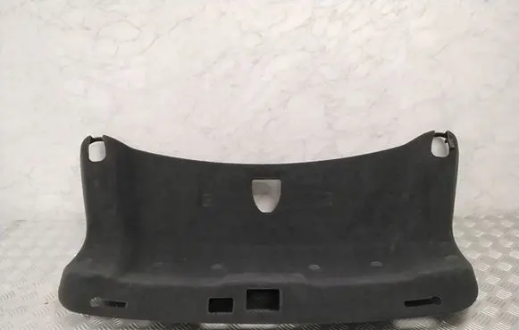 Tailgate trim