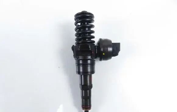 Audi A6 S6 C5 4B Fuel injector 0414720216 038130073BA
