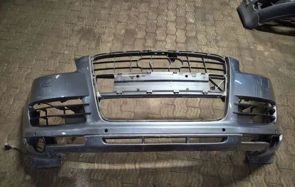 Audi Q7 4L Front bumper NOCODE