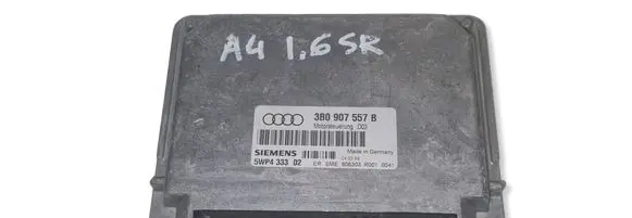 Audi A3 S3 8L Engine control unit/module 3B0907557B 5WP433302