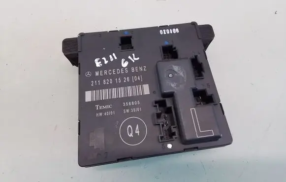 Mercedes-Benz E W211 Door control unit/module 2118201526