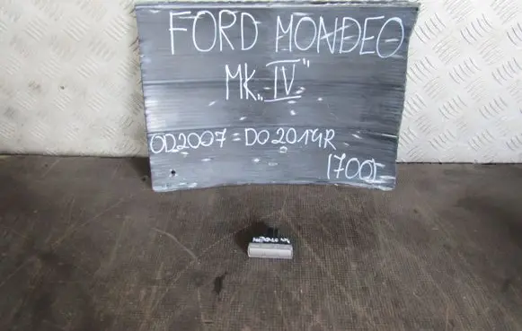 Ford Mondeo MK IV Headlight washer spray nozzle cap/cover 