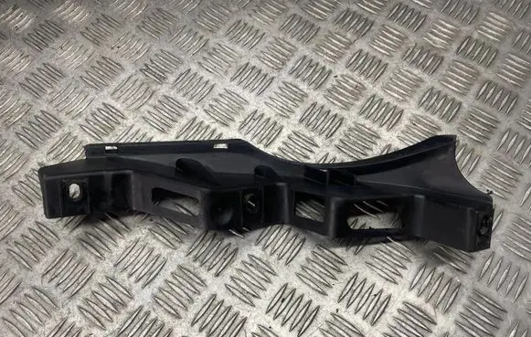 Volkswagen PASSAT B6 Front bumper mounting bracket 3C0807890