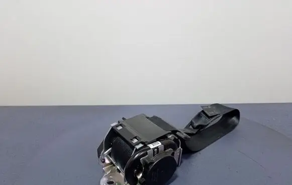 Volvo S90, V90 Front seatbelt 39836042