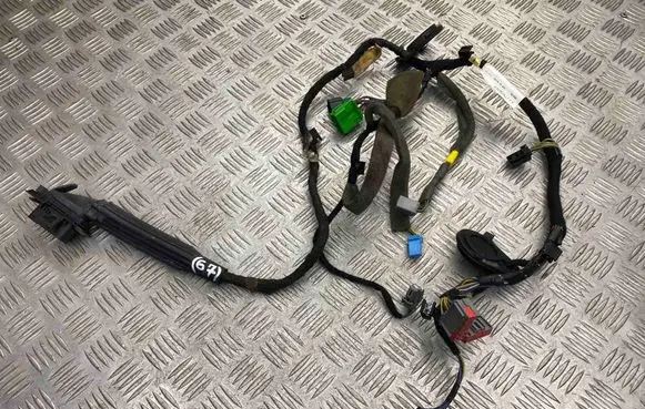 Volvo V60 Front door wiring loom 30728406