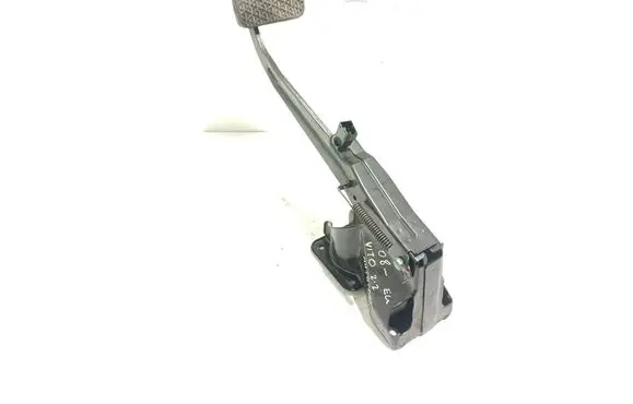 Mercedes-Benz Vito Viano W639 Brake pedal A6392901801 10423103