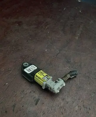Toyota Avensis T270 Airbag deployment crash/impact sensor 8917305060 2490095065