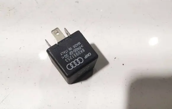Volkswagen Cross Polo Other relay 8K0951253