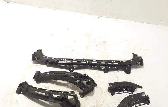 Porsche Panamera (971) Rear bumper mounting bracket 971807863A