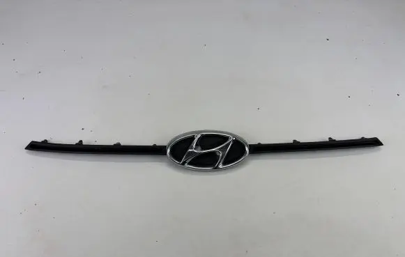 Hyundai i20 (GB IB) Front bumper upper radiator grill 86351C8300 G125