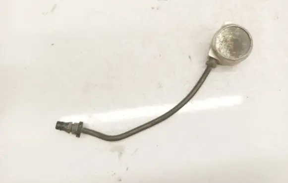 Ford Mondeo Mk III Fuel line pipe 