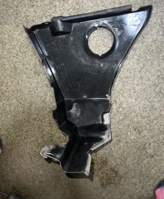 BMW 5 E39 Other engine bay part 51718235607