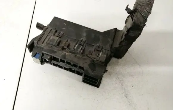 Nissan Primera Fuse box set 71543266ya1 24382au010