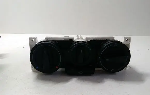 Volkswagen Golf IV Climate control unit 1J0819045F