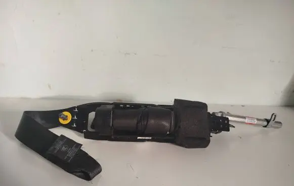 Volvo C30 Front seatbelt 9123539 6273378 616260500A
