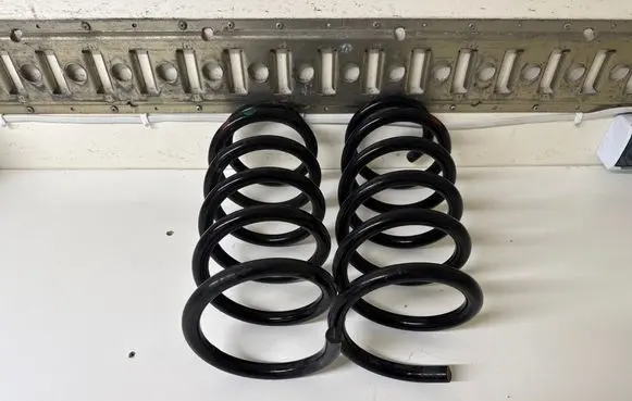 Nissan Primastar Front coil spring 