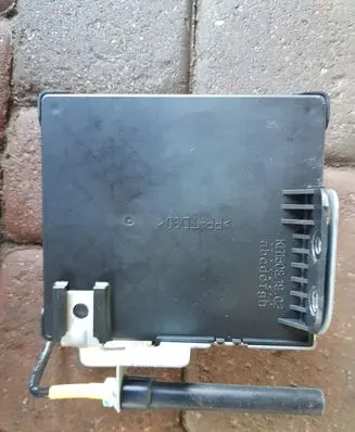 Hyundai Santa Fe BSM Control unit 954002B480