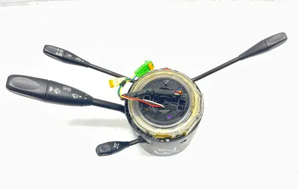 Mercedes-Benz CLS C219 Wiper turn signal indicator stalk/switch A1715406745