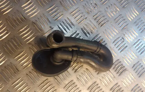 Mercedes-Benz C W204 Engine coolant pipe/hose A2048300196