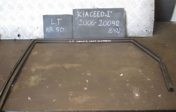 KIA Ceed Rubber seal loading door 