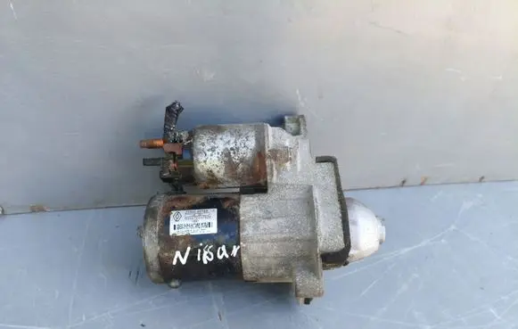 Nissan Pulsar Starter motor 233004979R