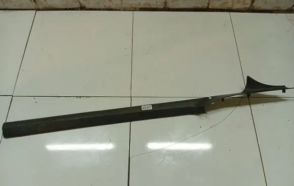 Volkswagen Golf V Front sill trim cover 1K3853371