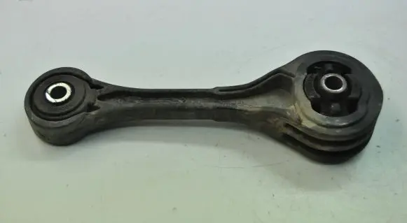 Subaru Forester SH Engine mount bracket