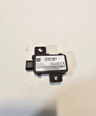 Opel Astra J Tire pressure control unit 13321961 43392MHZ 2546AALM4MA4