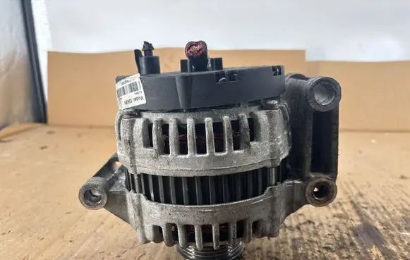 Opel Movano B Generator/alternator 23925N AU24A1 76000200017