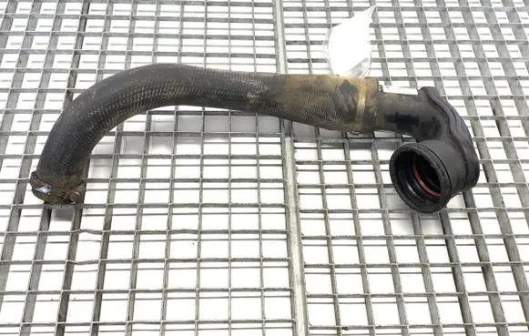 Intercooler hose/pipe