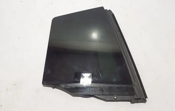 Tesla Model X Rear vent window glass 105527400G