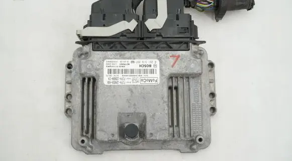 Ford Focus Engine control unit/module F1FA12A650ASK 0261S16897