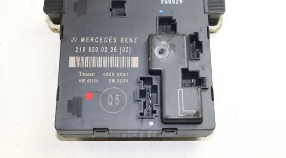 Mercedes-Benz CLS C219 Door control unit/module 2198200226