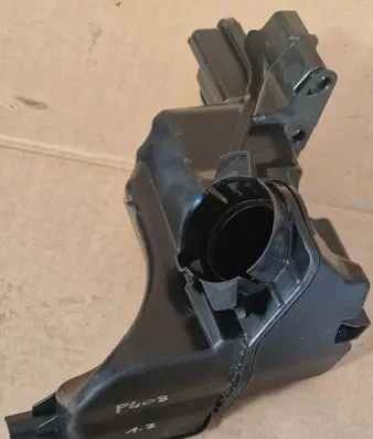 Peugeot 408 II Air filter box cover 