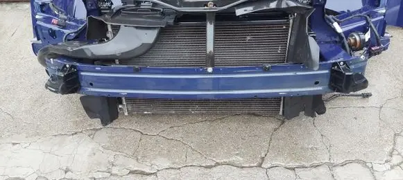 Opel Zafira C Radiator support slam panel