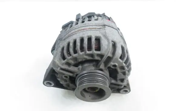 Opel Corsa C Generator/alternator 13143128 0124425010